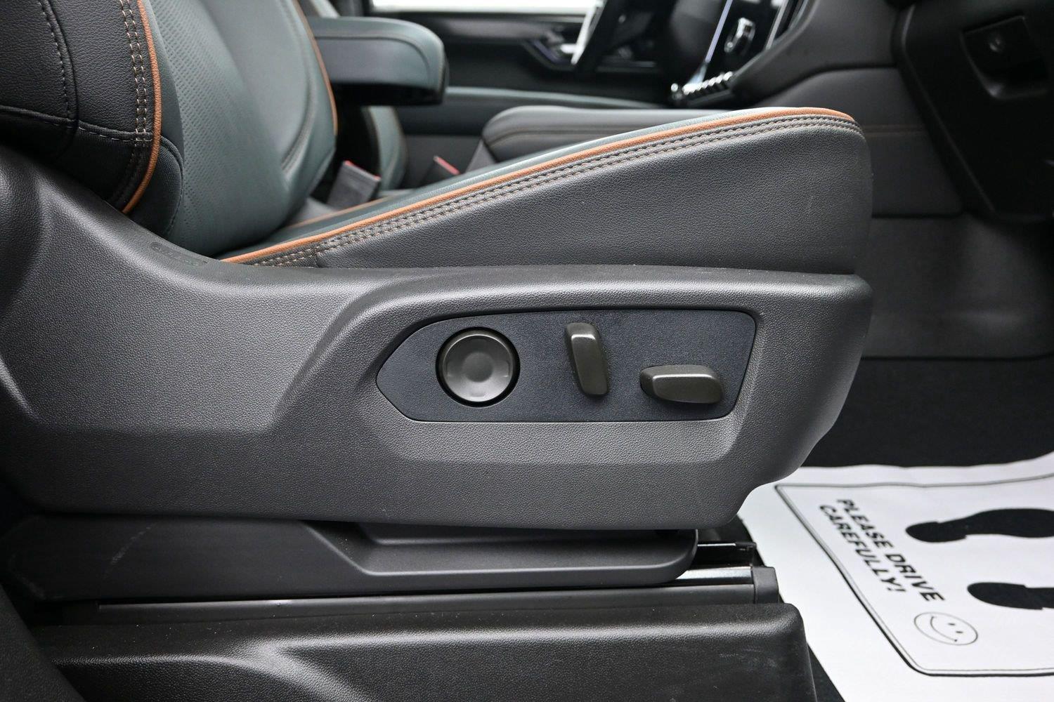 Used 2026 Onyx Black GMC AT4 image 13