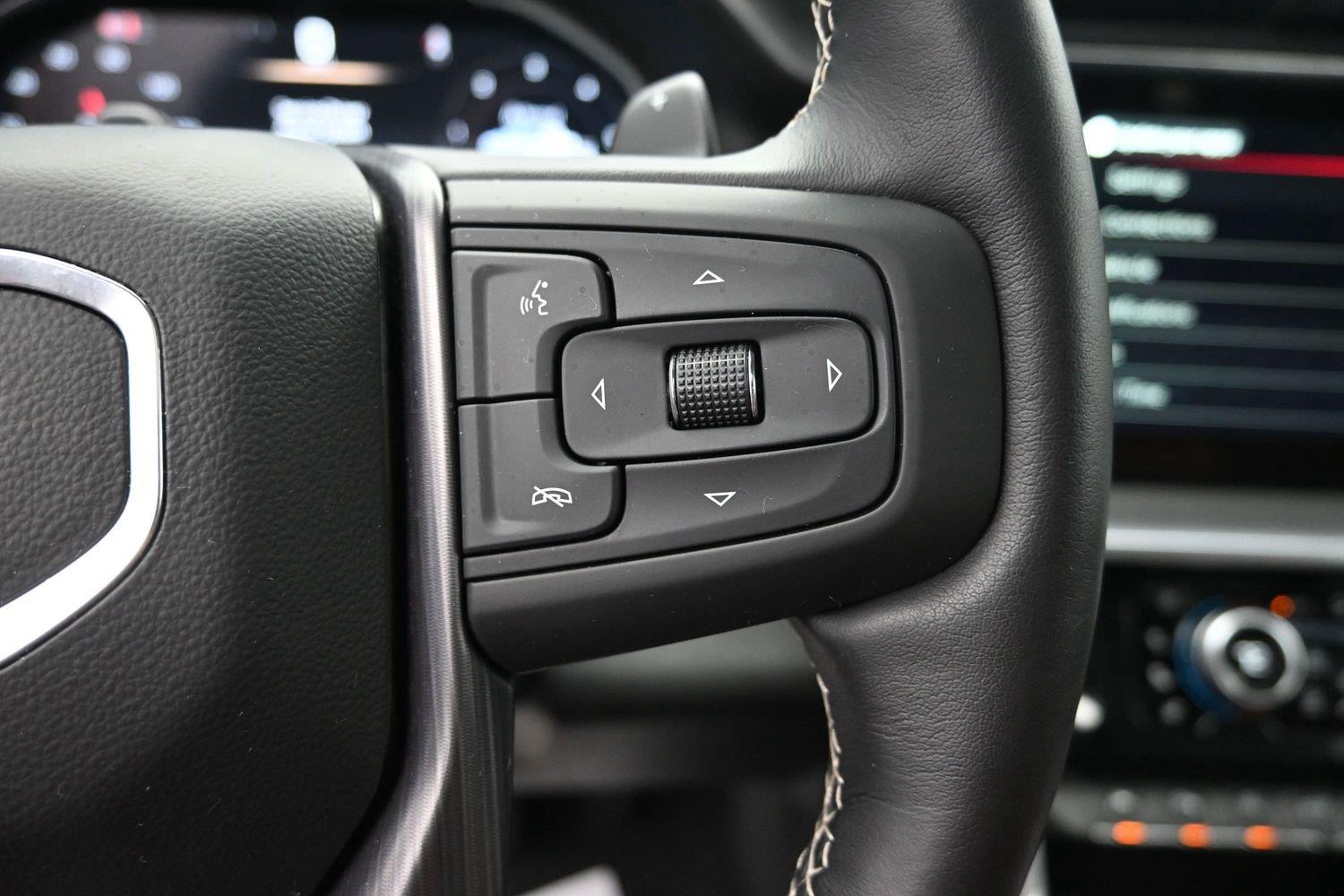 Used 2026 Glacier White Tricoat GMC Denali Ultimate image 27