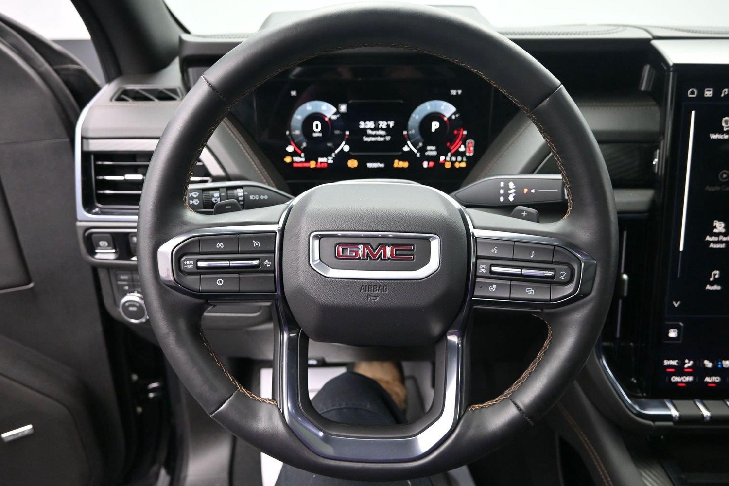Used 2026 Onyx Black GMC AT4 image 30