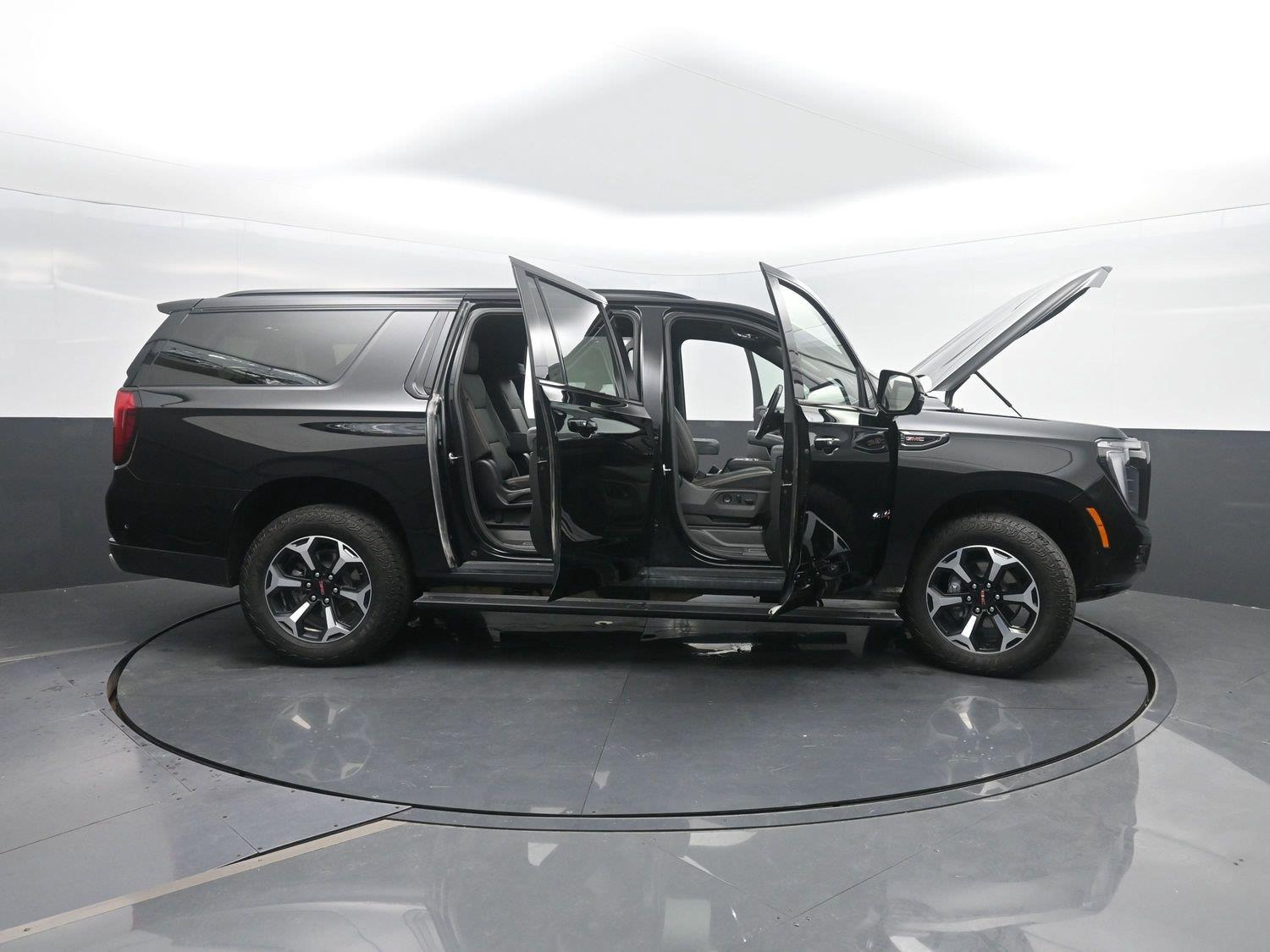 Used 2026 Onyx Black GMC AT4 image 55