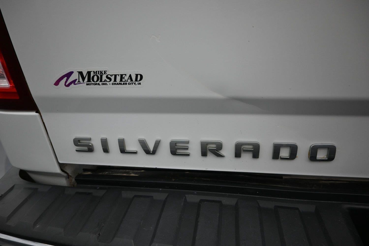 Used 2018 Summit White Chevrolet LTZ image 16