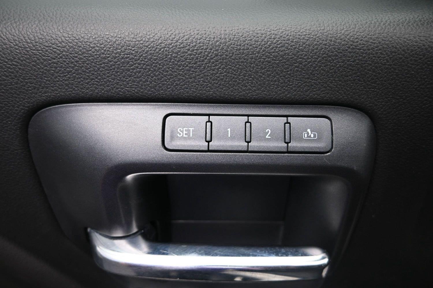 Used 2018 Summit White Chevrolet LTZ image 20