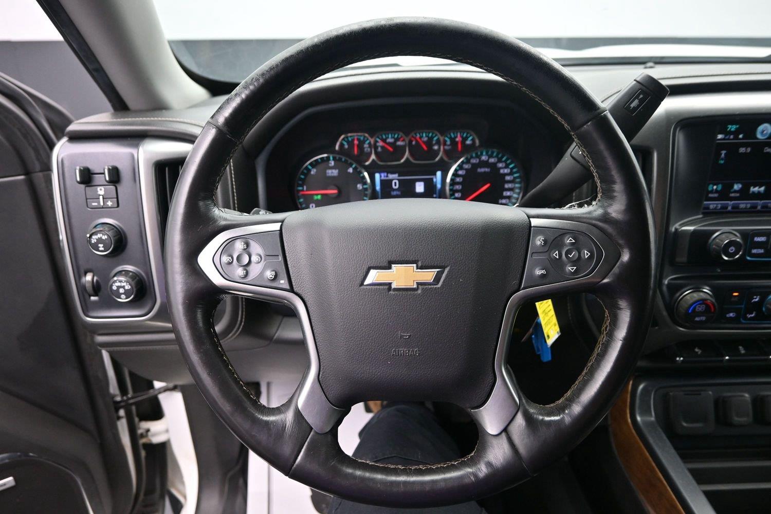 Used 2018 Summit White Chevrolet LTZ image 25