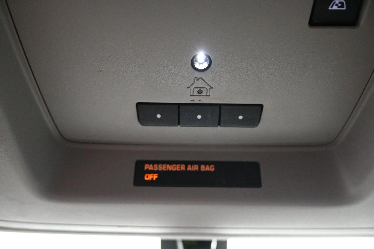 Used 2018 Summit White Chevrolet LTZ image 35