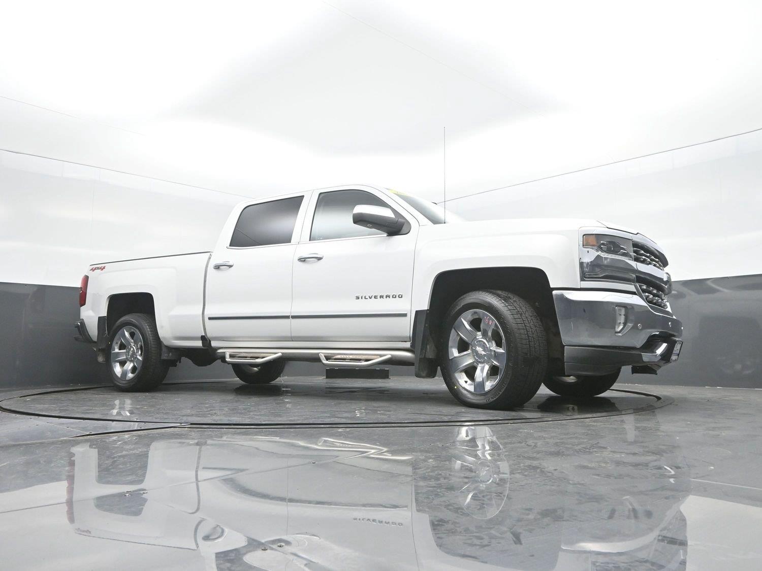 Used 2018 Summit White Chevrolet LTZ image 38