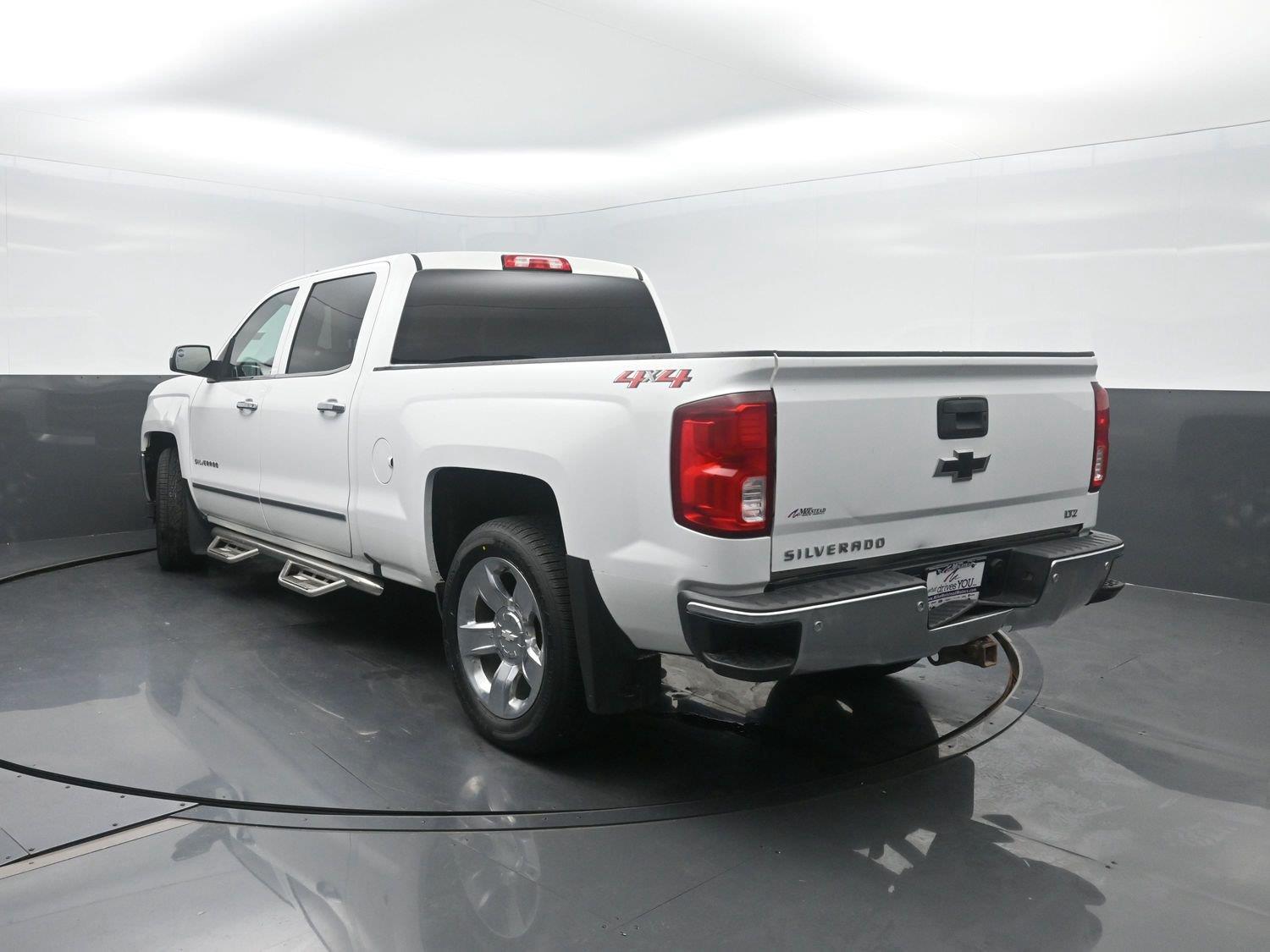Used 2018 Summit White Chevrolet LTZ image 46