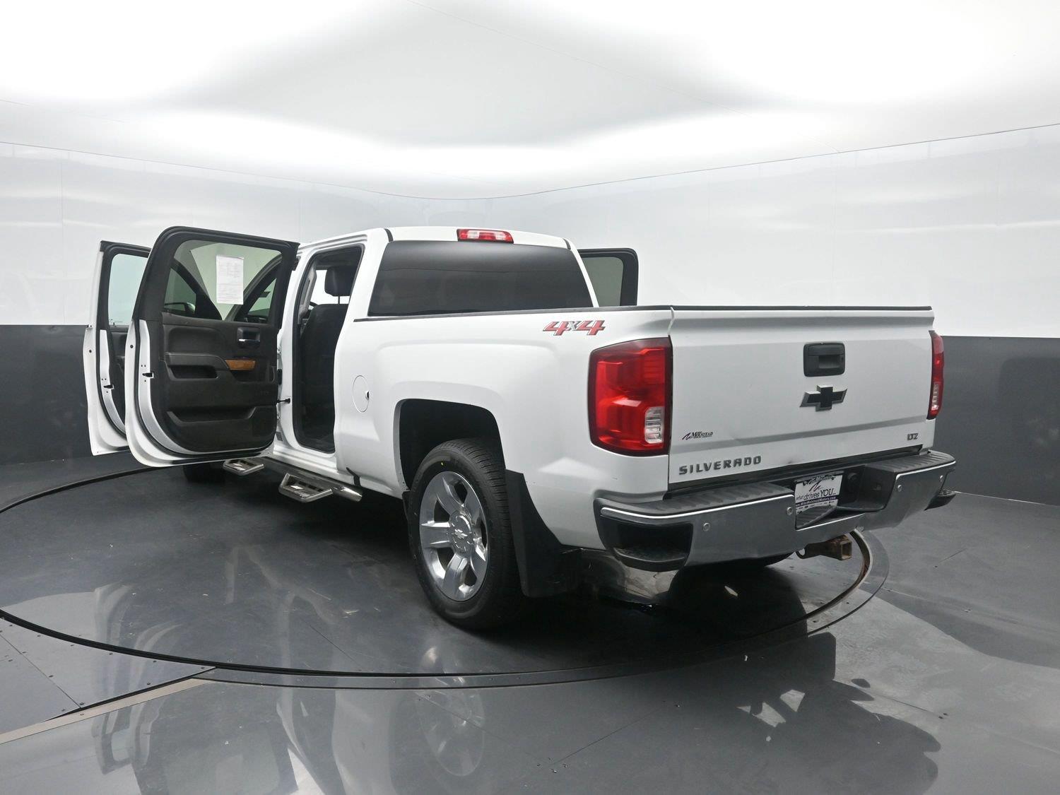 Used 2018 Summit White Chevrolet LTZ image 49