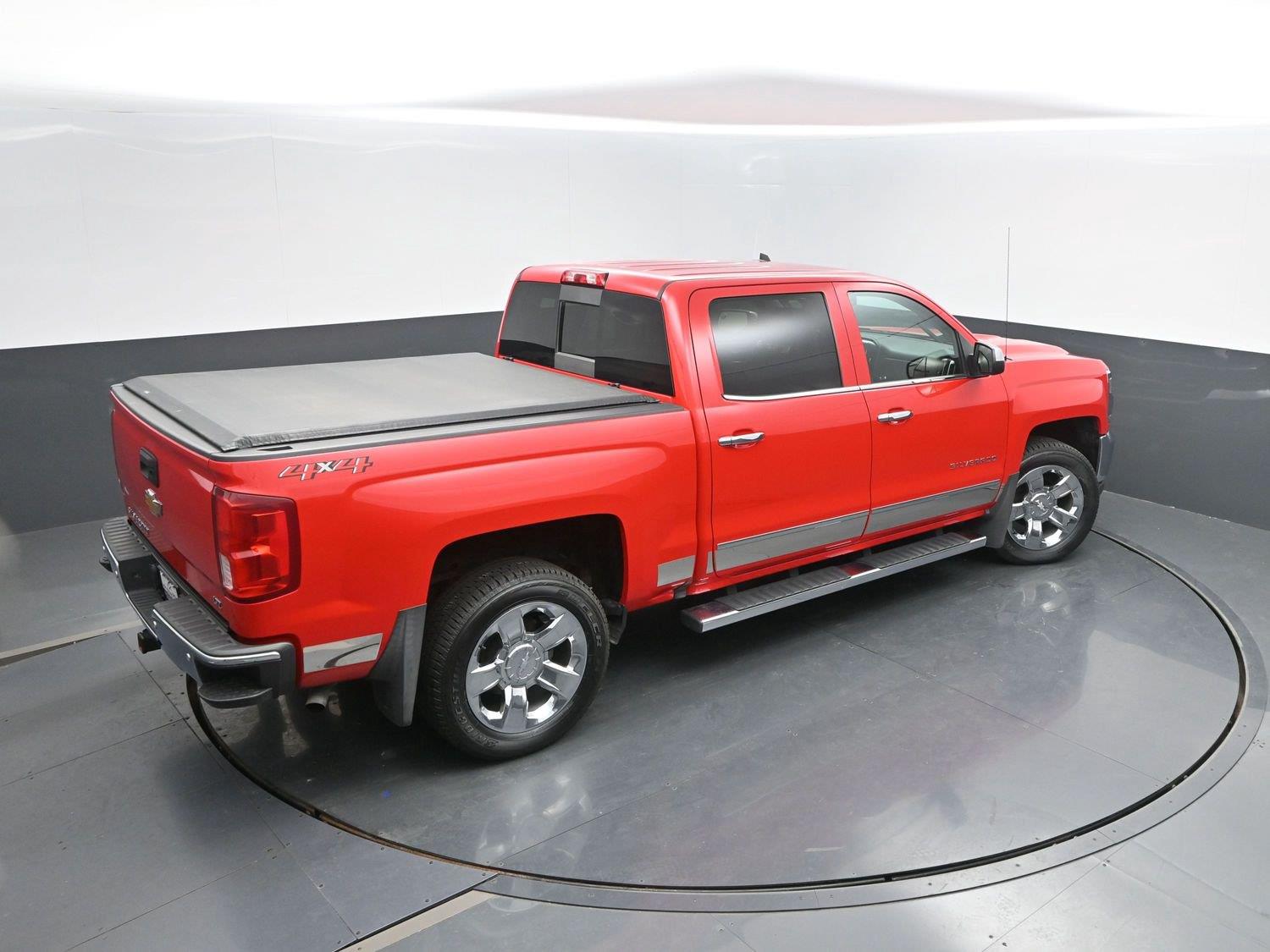 Used 2018 Red Hot Chevrolet LTZ image 44