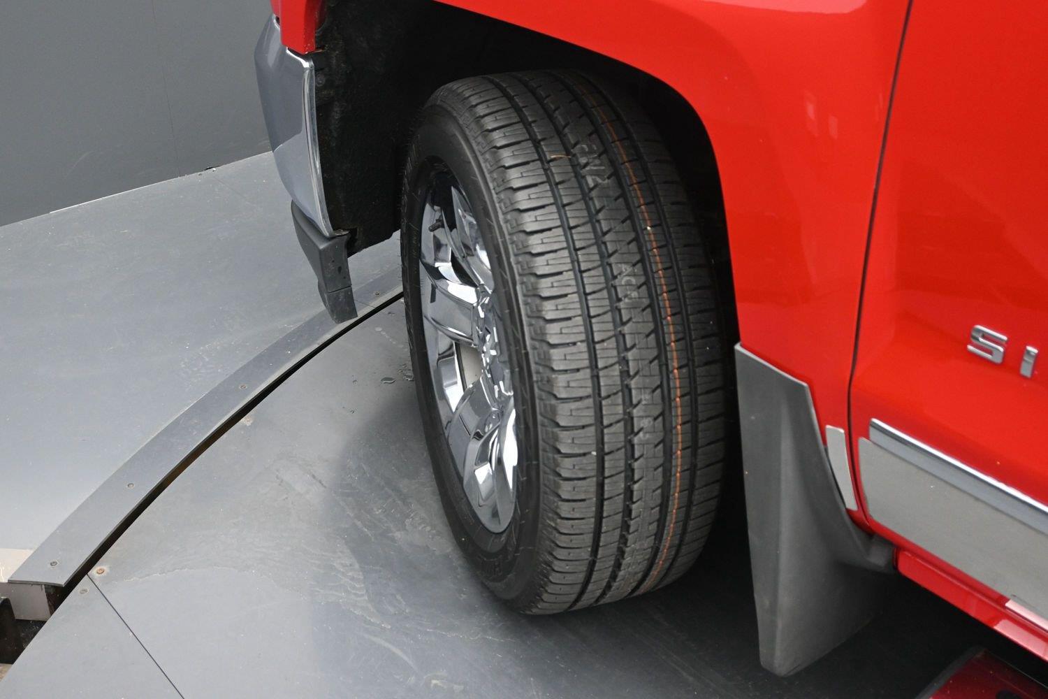 Used 2018 Red Hot Chevrolet LTZ image 5