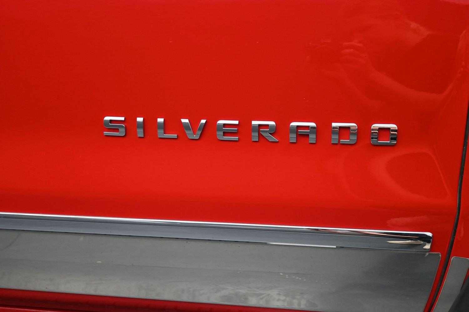 Used 2018 Red Hot Chevrolet LTZ image 6