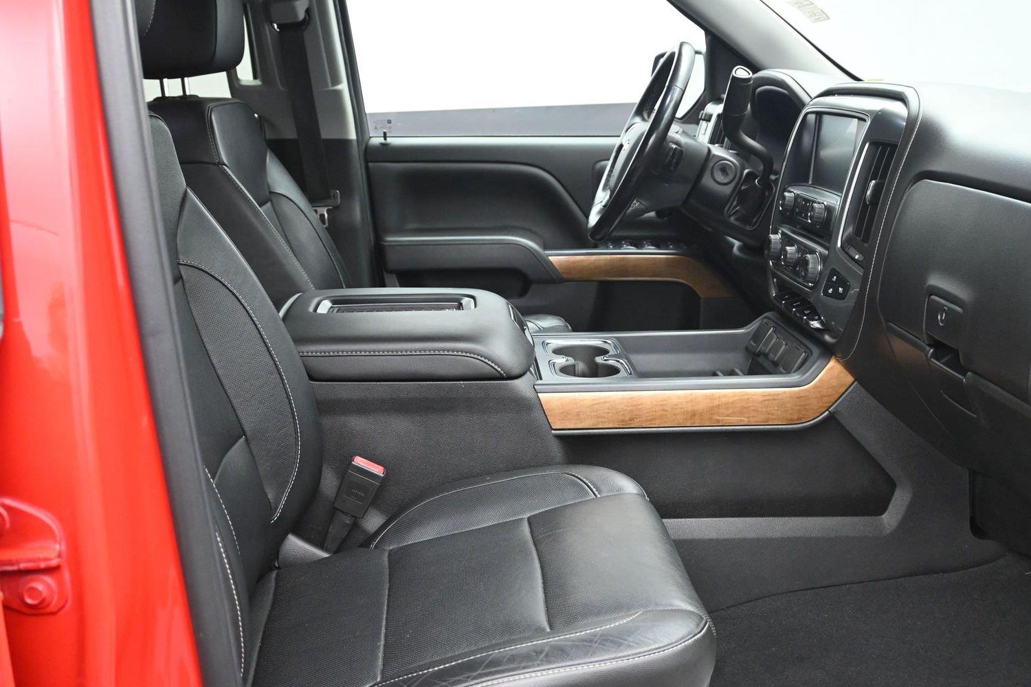 Used 2018 Red Hot Chevrolet LTZ image 8
