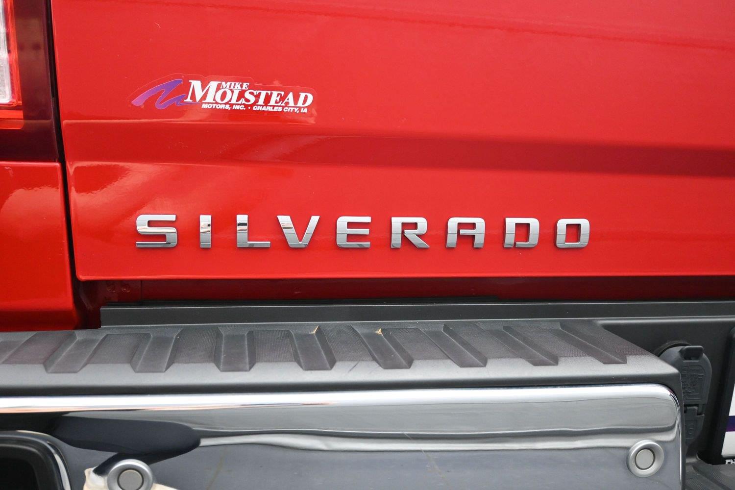 Used 2018 Red Hot Chevrolet LTZ image 19