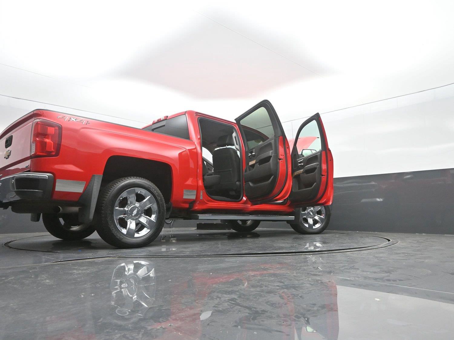 Used 2018 Red Hot Chevrolet LTZ image 55