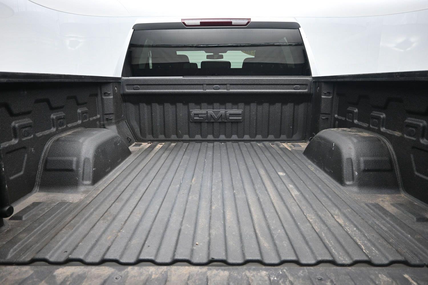 Used 2020 Quicksilver Metallic GMC SLT image 17