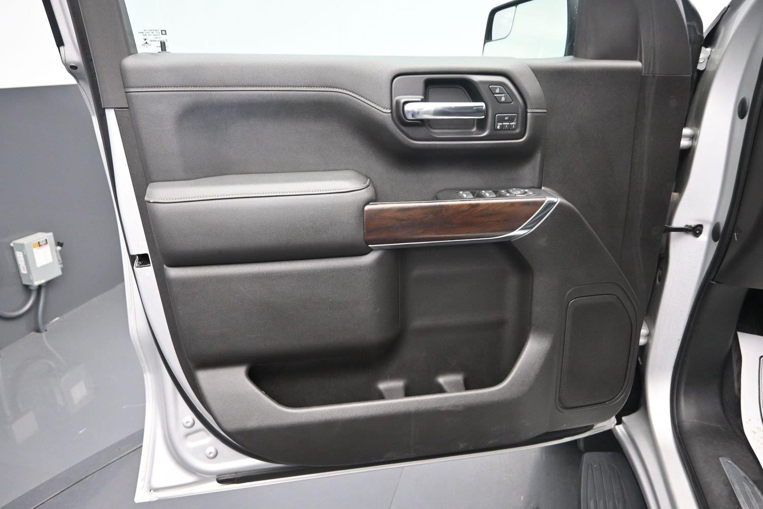Used 2020 Quicksilver Metallic GMC SLT image 20