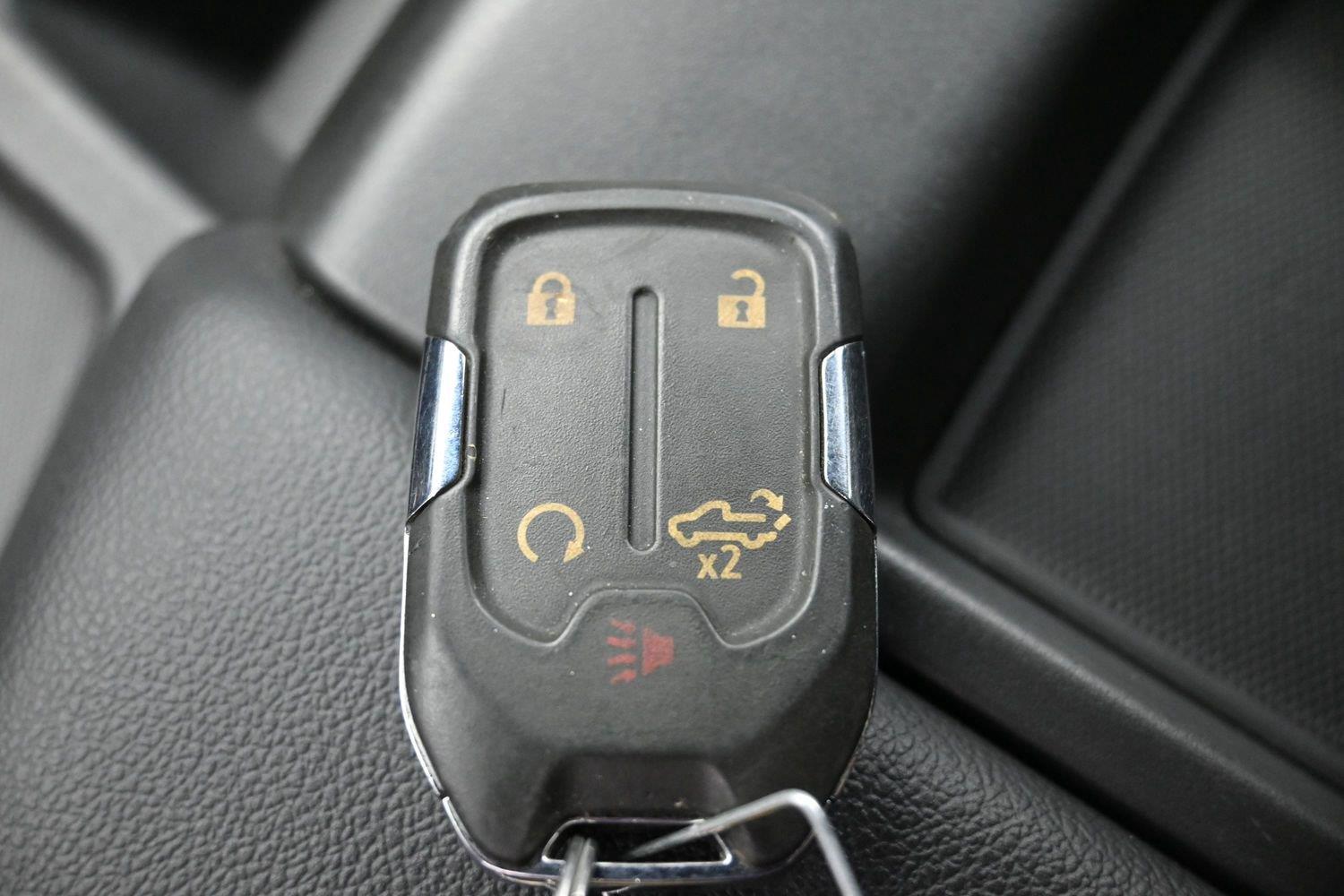 Used 2020 Quicksilver Metallic GMC SLT image 34