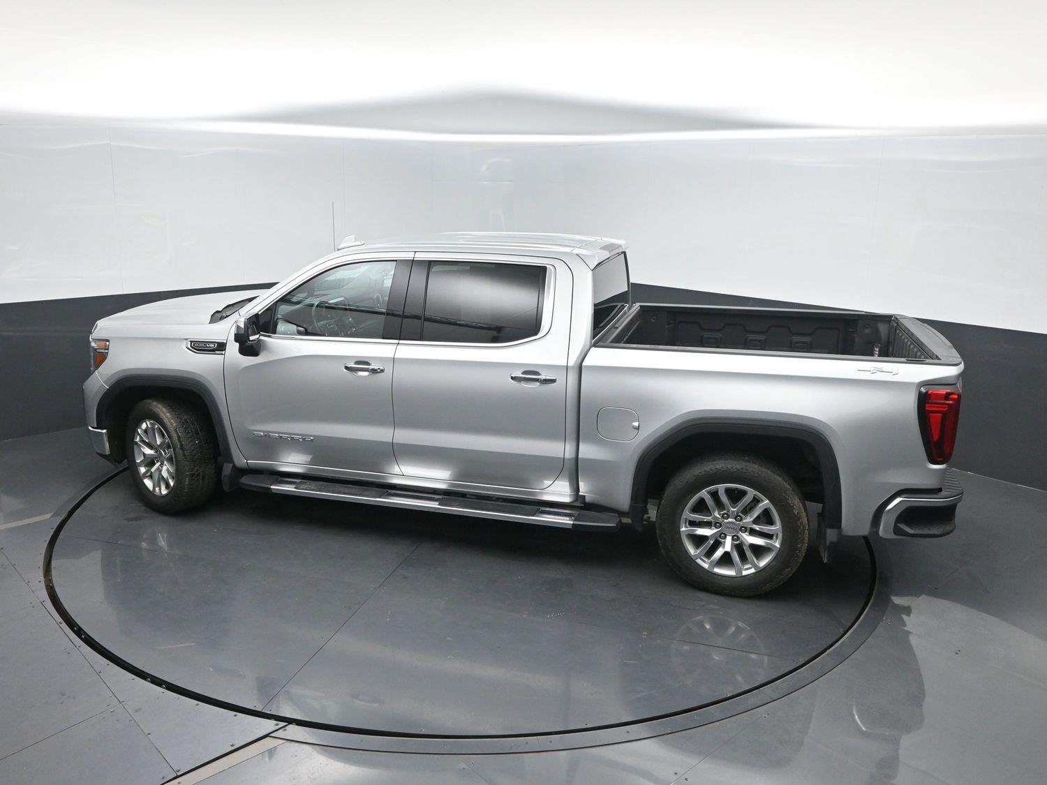 Used 2020 Quicksilver Metallic GMC SLT image 39