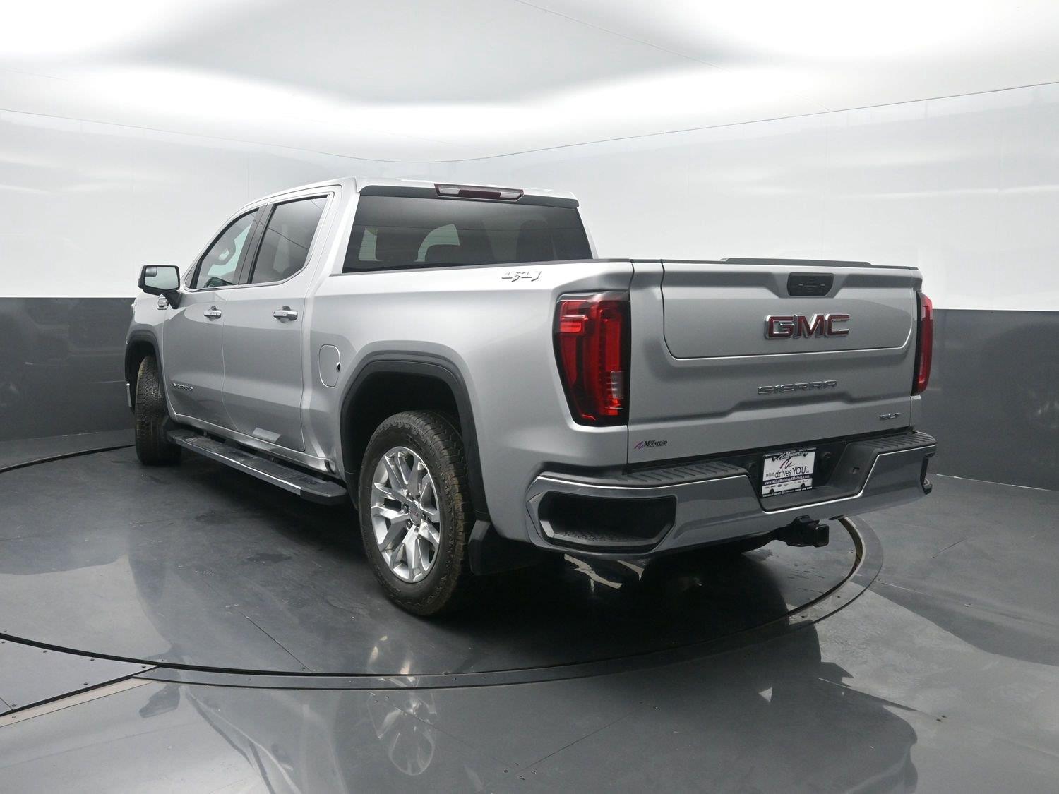 Used 2020 Quicksilver Metallic GMC SLT image 45