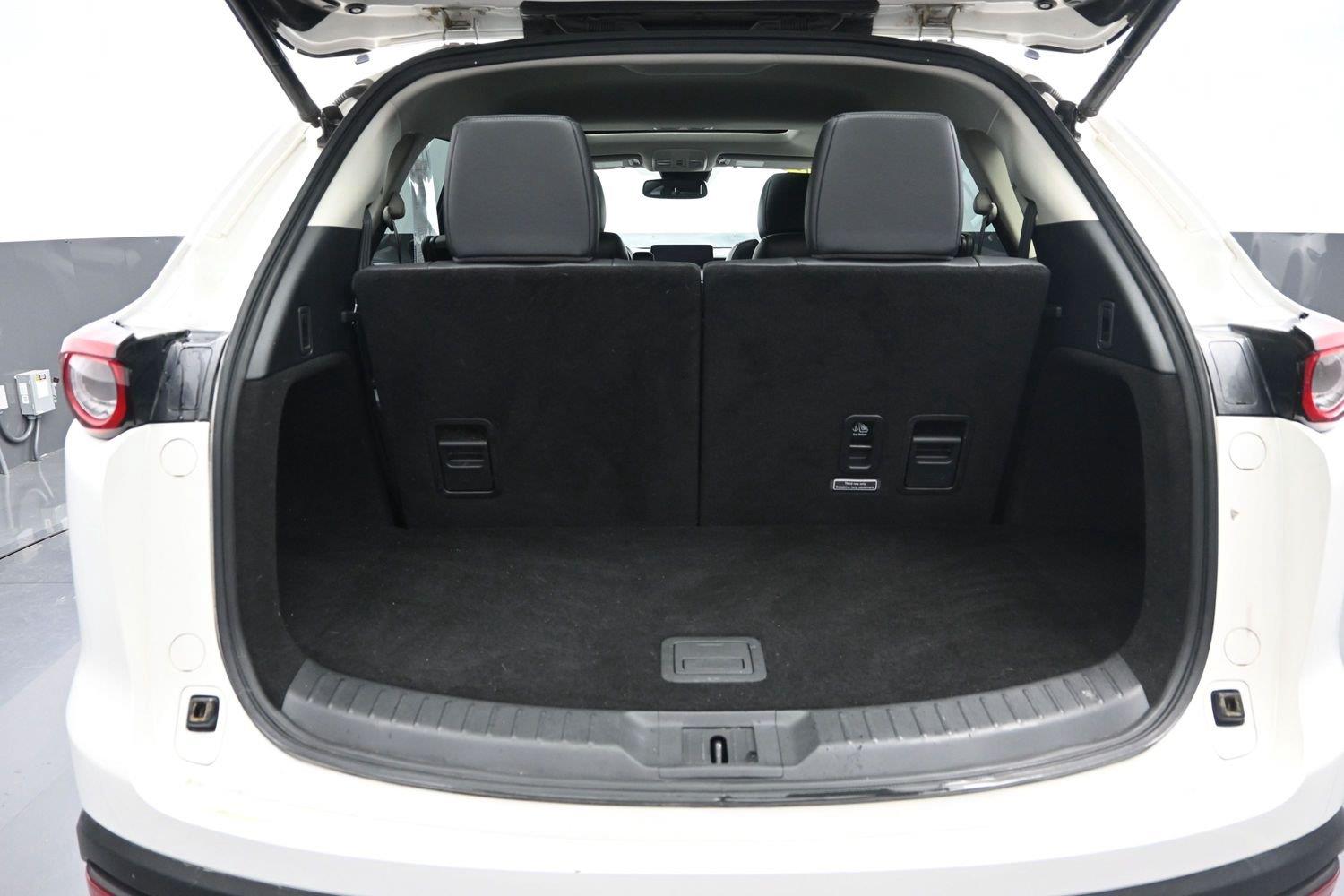 Used 2023 Snowflake White Pearl Mica Mazda Touring image 17