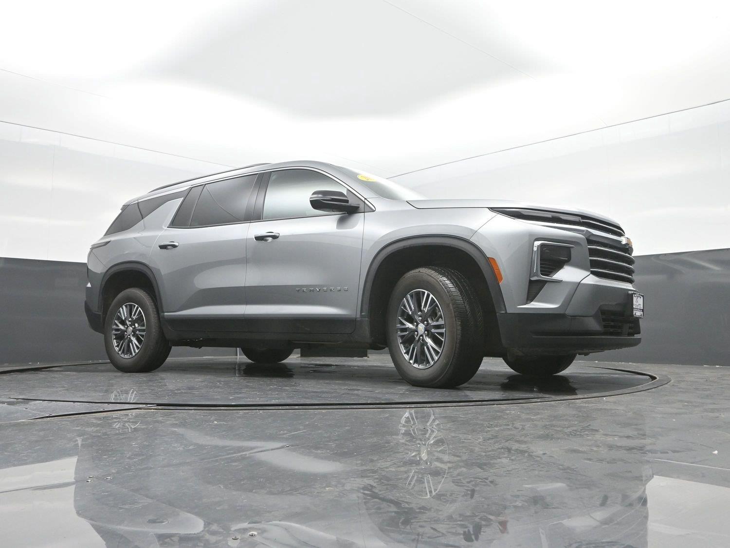 Used 2026 Sterling Gray Metallic Chevrolet AWD LT image 35