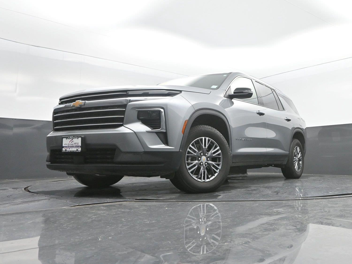 Used 2026 Sterling Gray Metallic Chevrolet AWD LT image 44