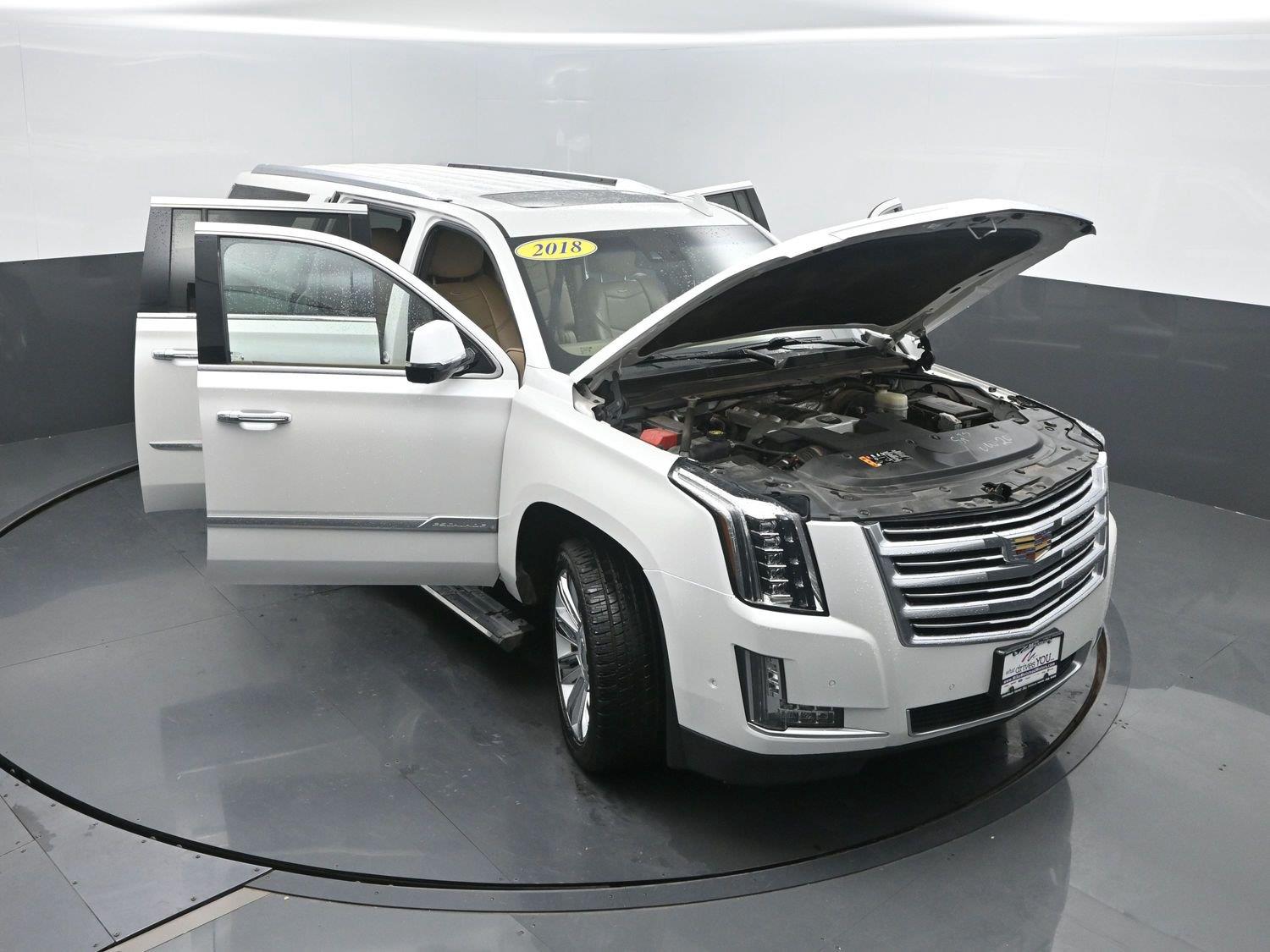 Used 2018 Crystal White Tricoat Cadillac Platinum image 52