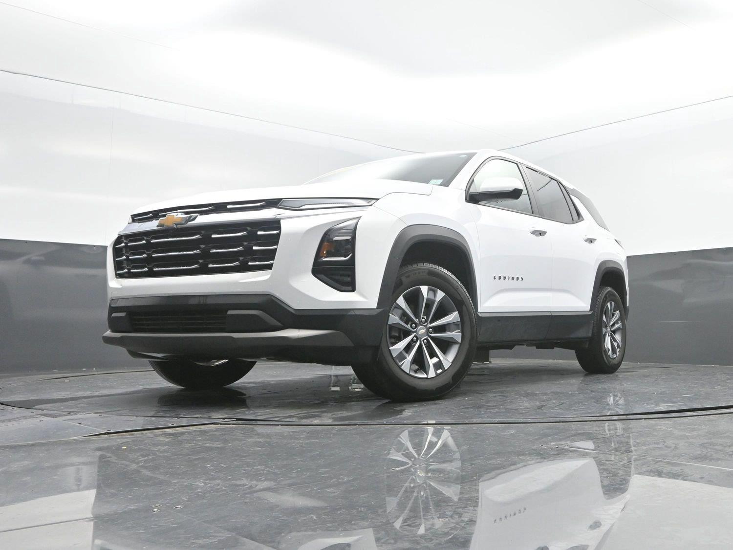 Used 2026 Summit White Chevrolet AWD LT image 42