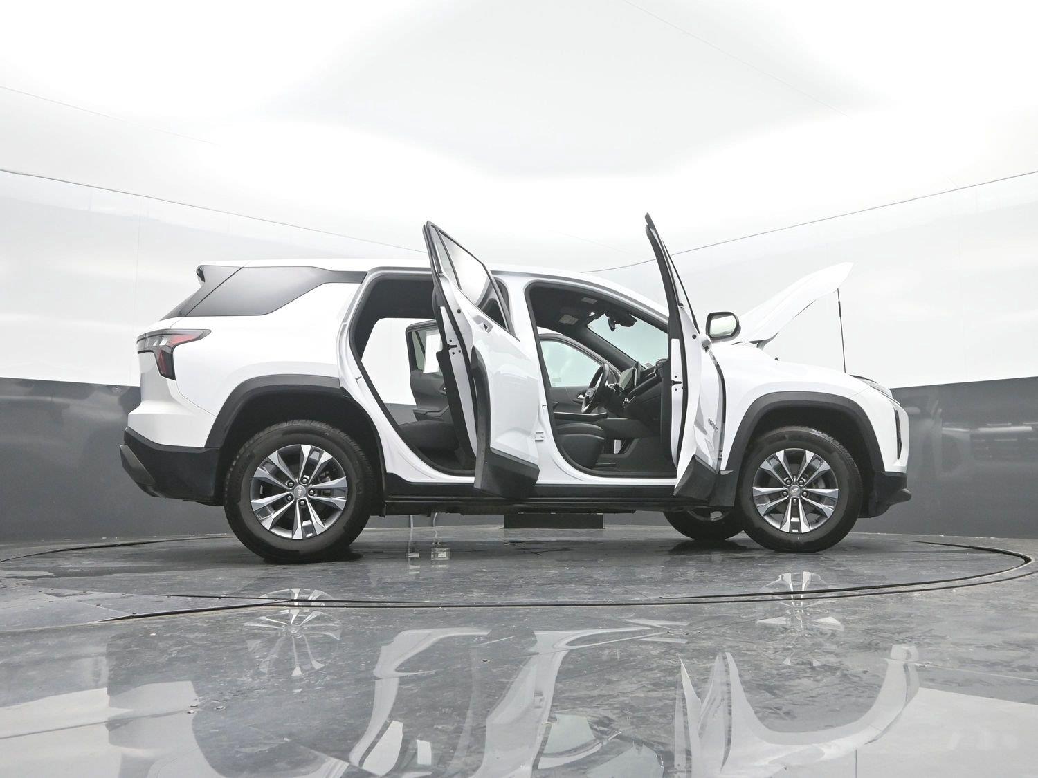 Used 2026 Summit White Chevrolet AWD LT image 49