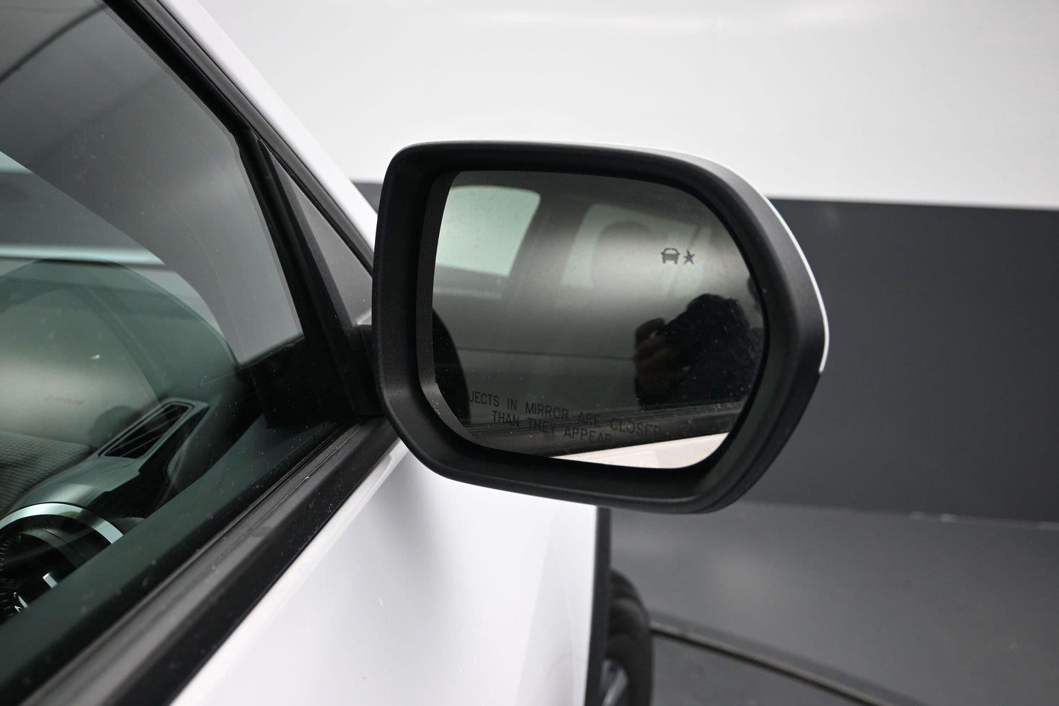 Used 2026 Summit White Chevrolet AWD LT image 8
