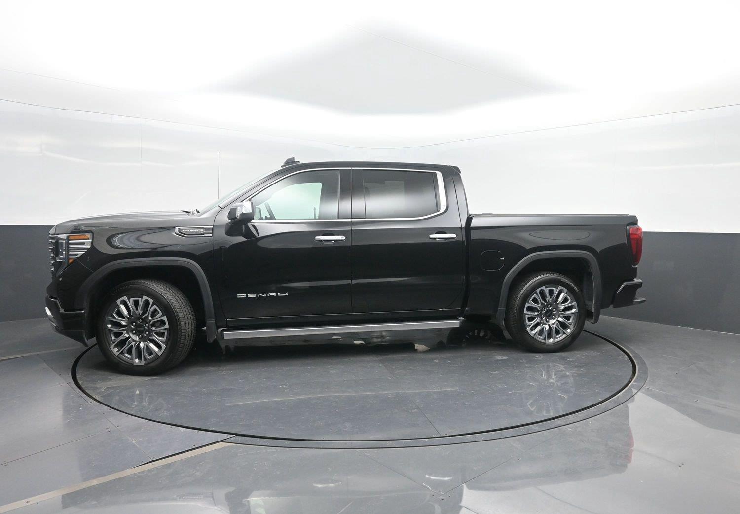 2025 GMC Sierra 1500 Denali Ultimate Crew Cab 4WD