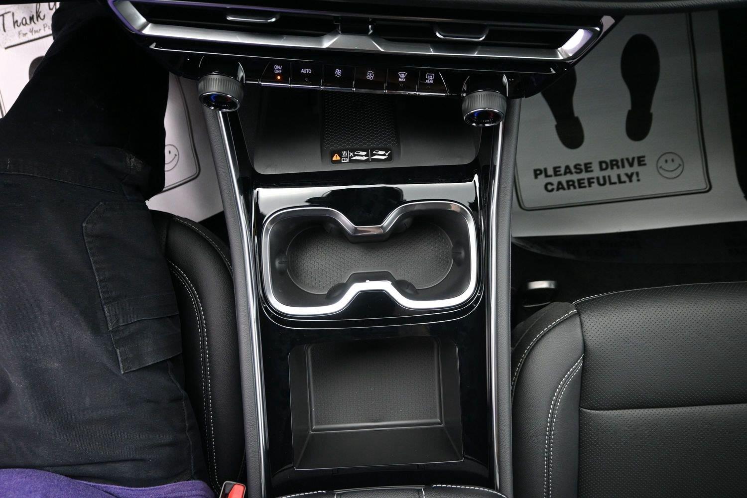 2027 Chevrolet Traverse LT - Photo 31