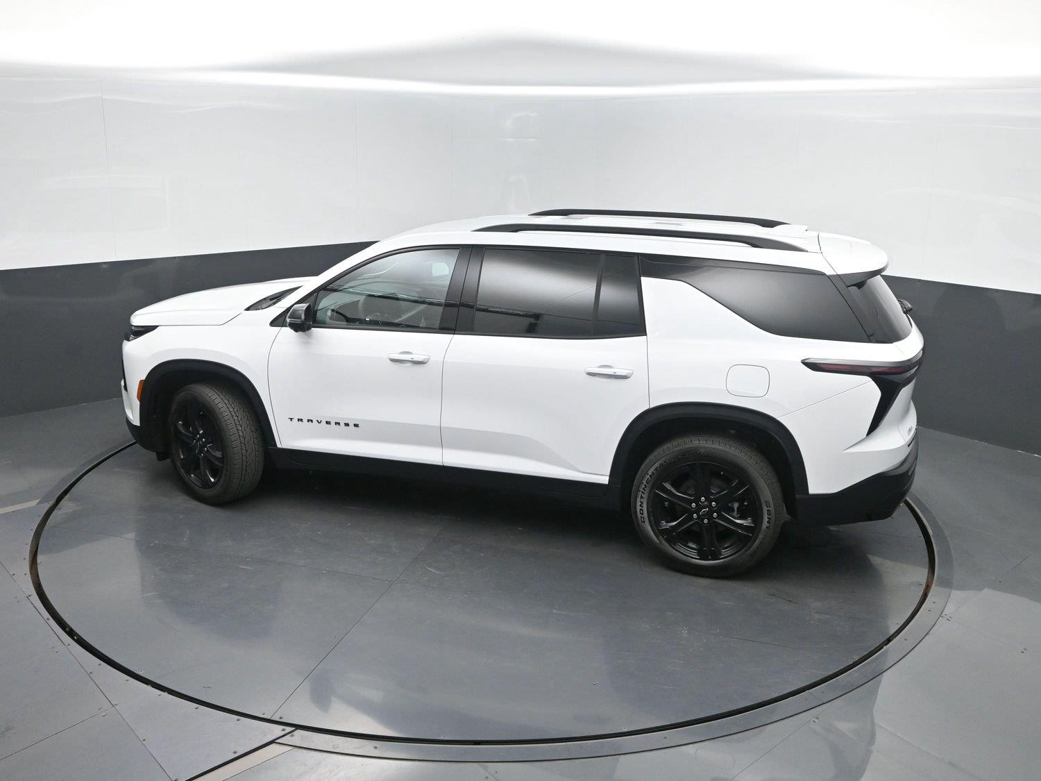 2027 Chevrolet Traverse LT - Photo 37