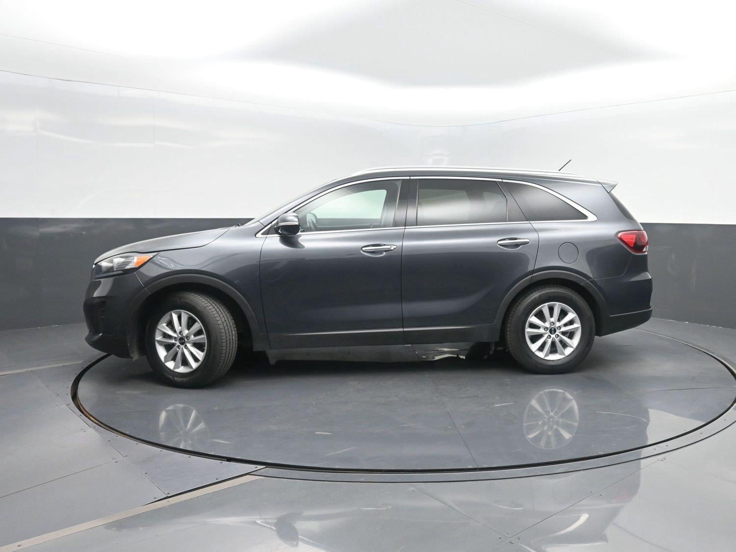Gravity Gray 2020 Kia Sorento SUV / Crossover Front-Wheel Drive Automatic