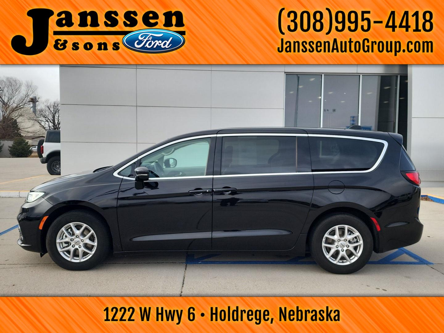 2024 Chrysler Pacifica Touring L FWD