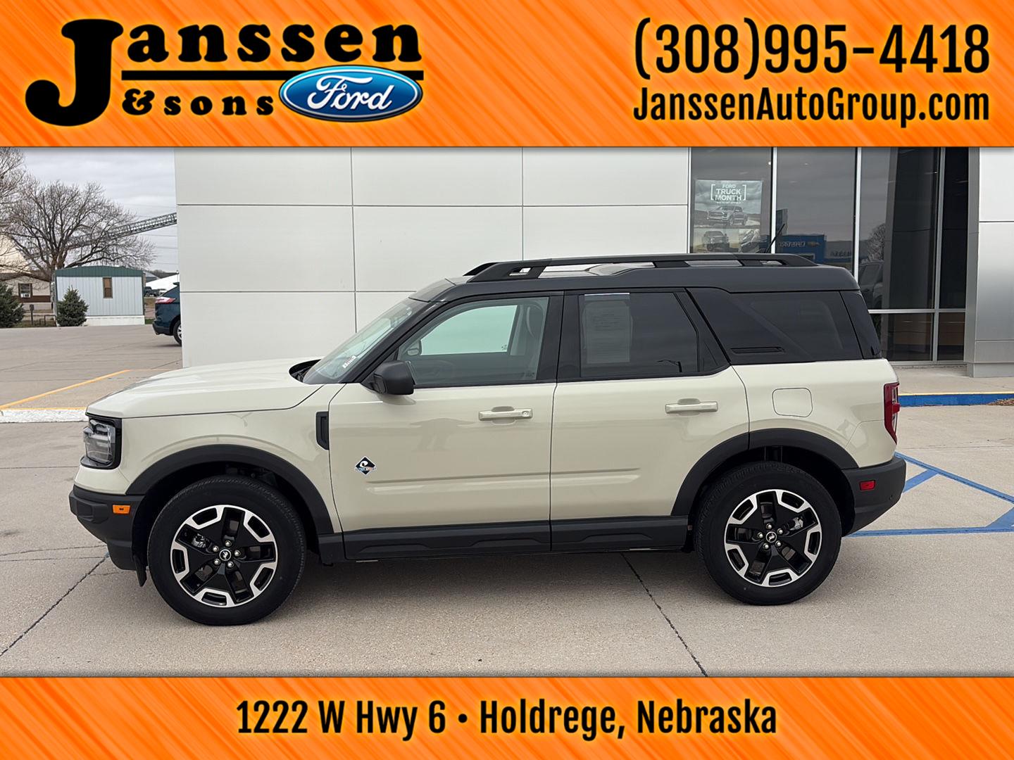 Desert Sand 2024 Ford Bronco Sport Outer Banks AWD SUV / Crossover All-Wheel Drive 8-Speed Automatic