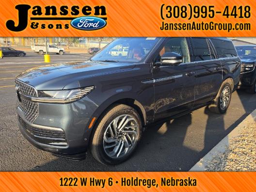 2025 Lincoln Navigator L Reserve 4WD   