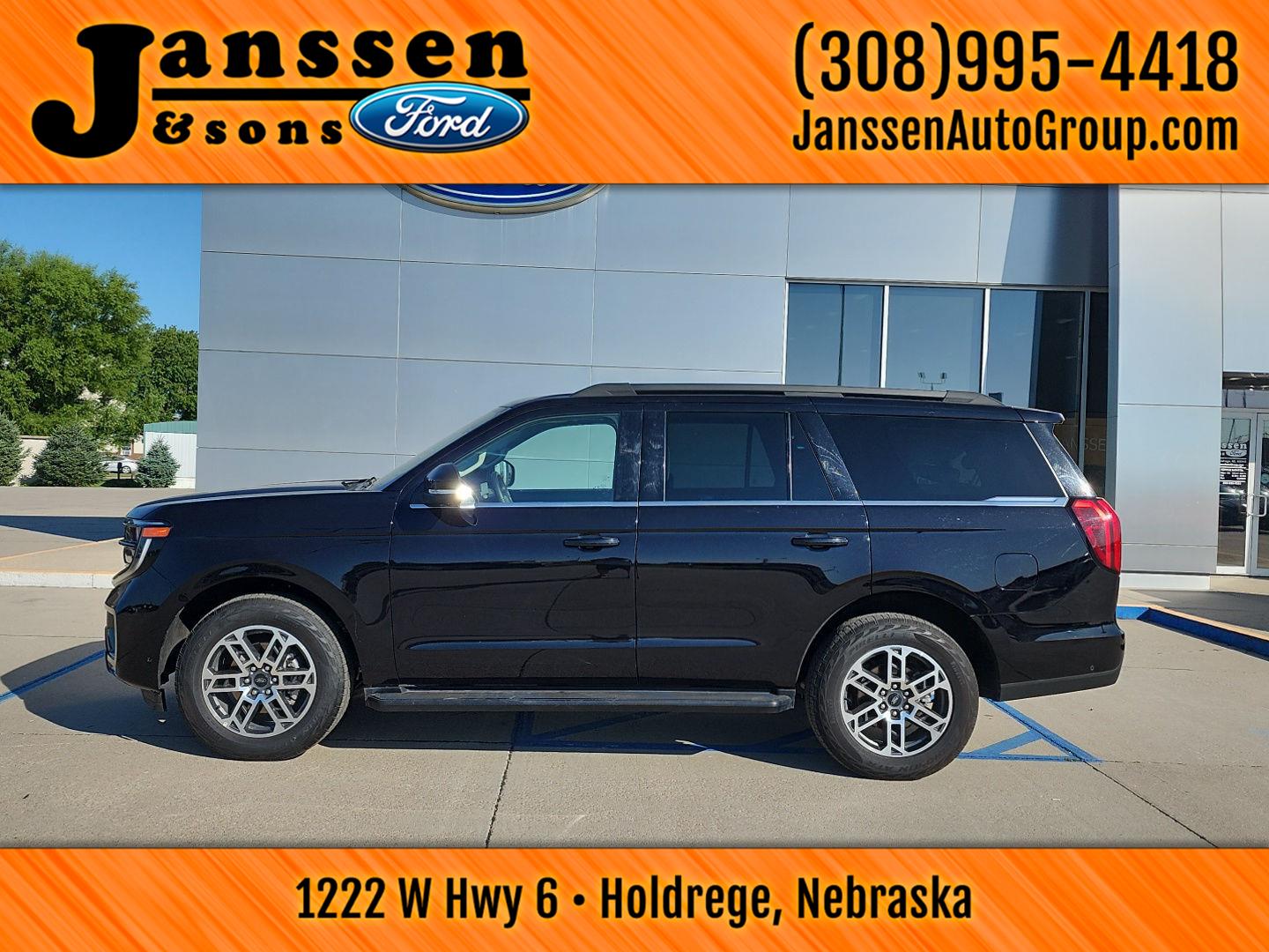CRYSTAL BLACK PEARL 2025 Ford Expedition SUV / Crossover Four-Wheel Drive Automatic