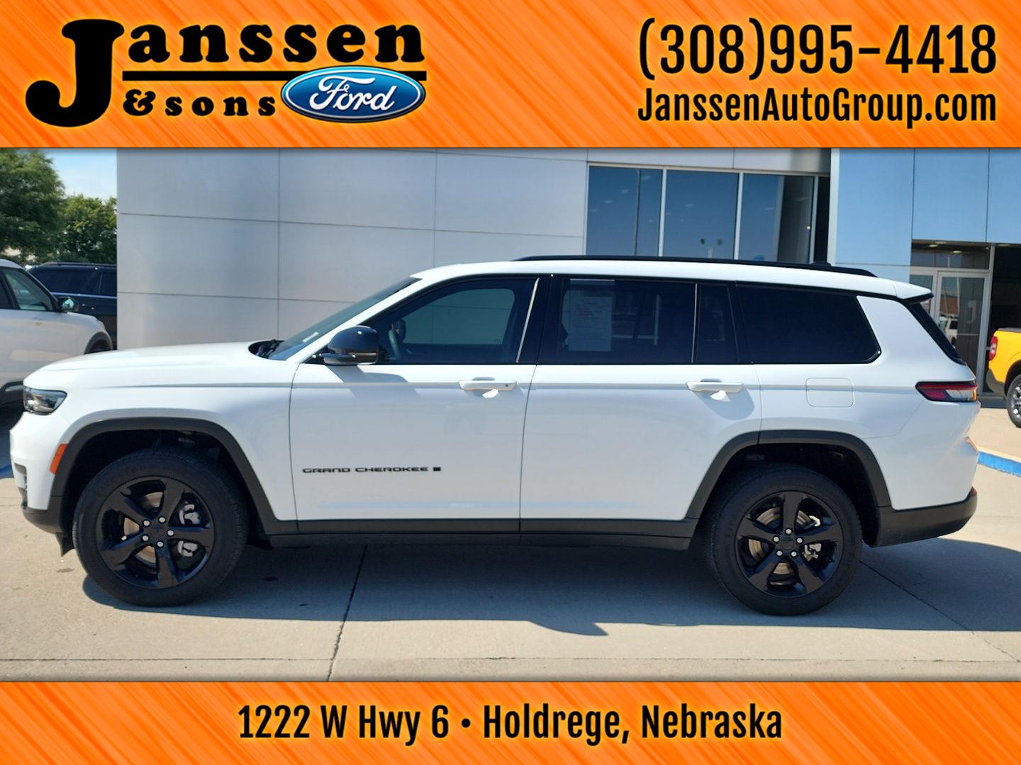 Bright White Clearcoat 2023 Jeep Grand Cherokee L SUV / Crossover Four-Wheel Drive 8-Speed Automatic