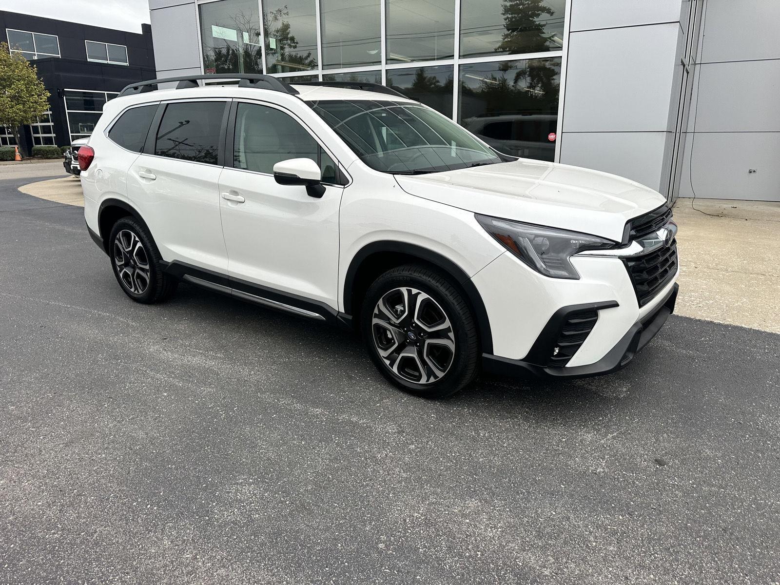 2023 Subaru Ascent LIMITED 7 ES, SMART, DMS