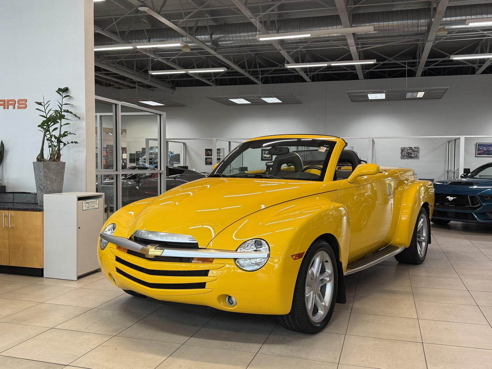 2004 Chevrolet SSR LS
