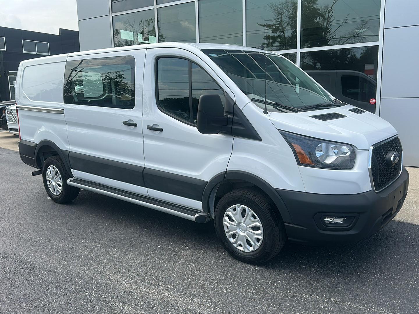 2025 Ford Transit Low Roof
