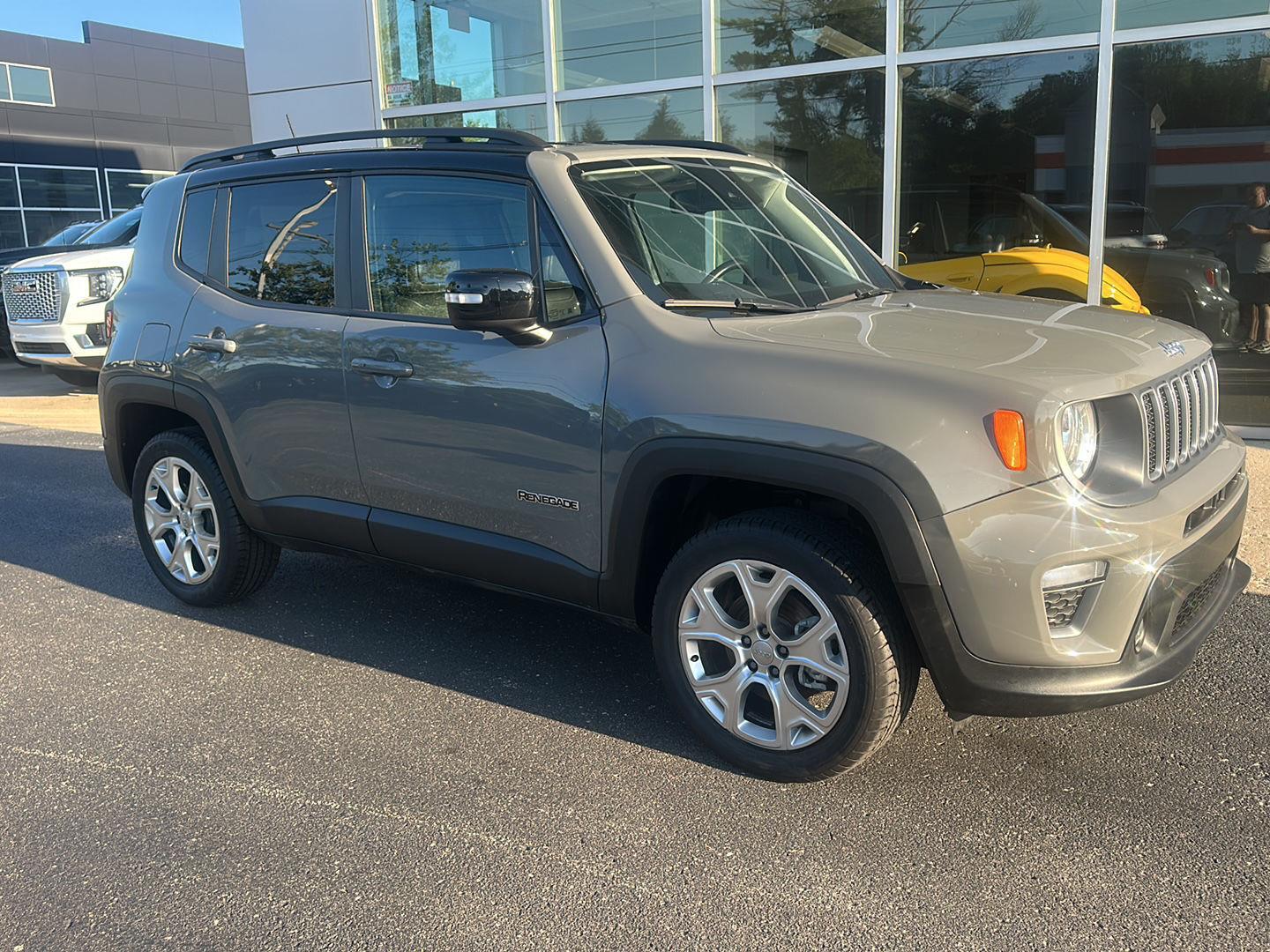 2022 Jeep Renegade Limited (Sustainability)