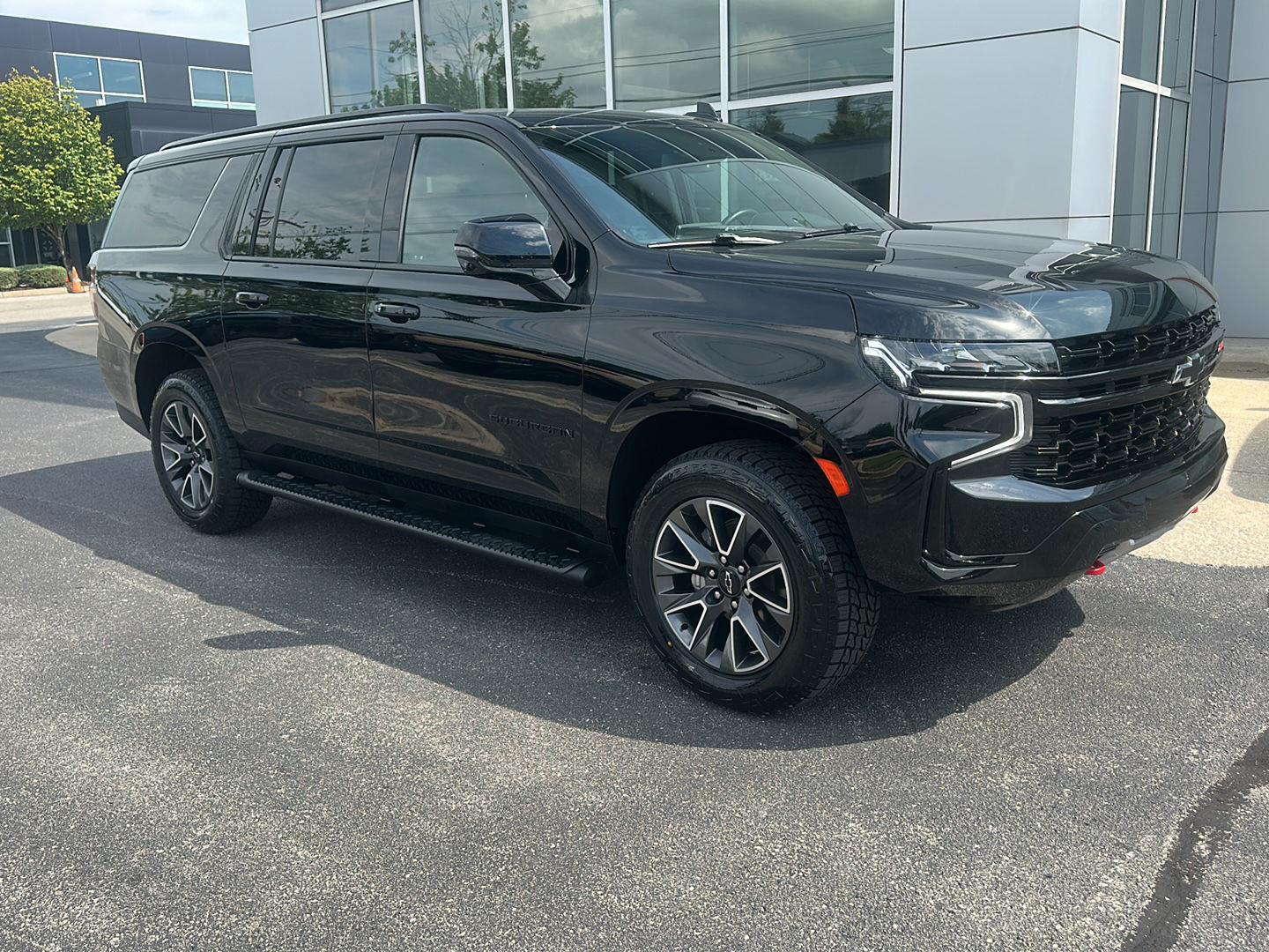 2023 Chevrolet Suburban Z71