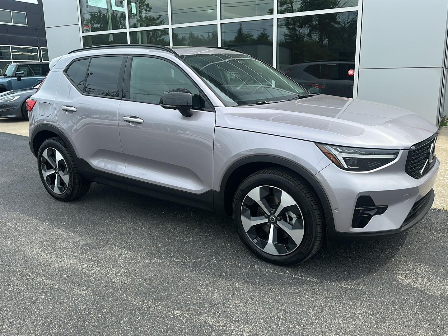 2026 Volvo XC40 Plus Dark