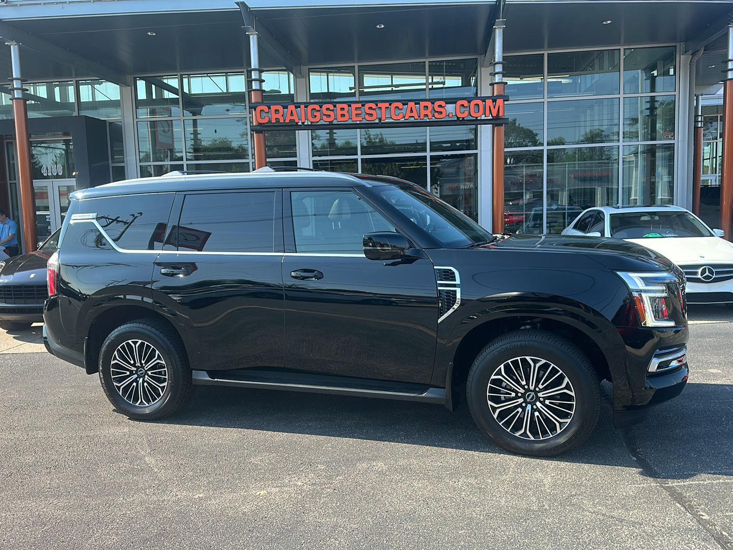 2025 Nissan Armada Platinum