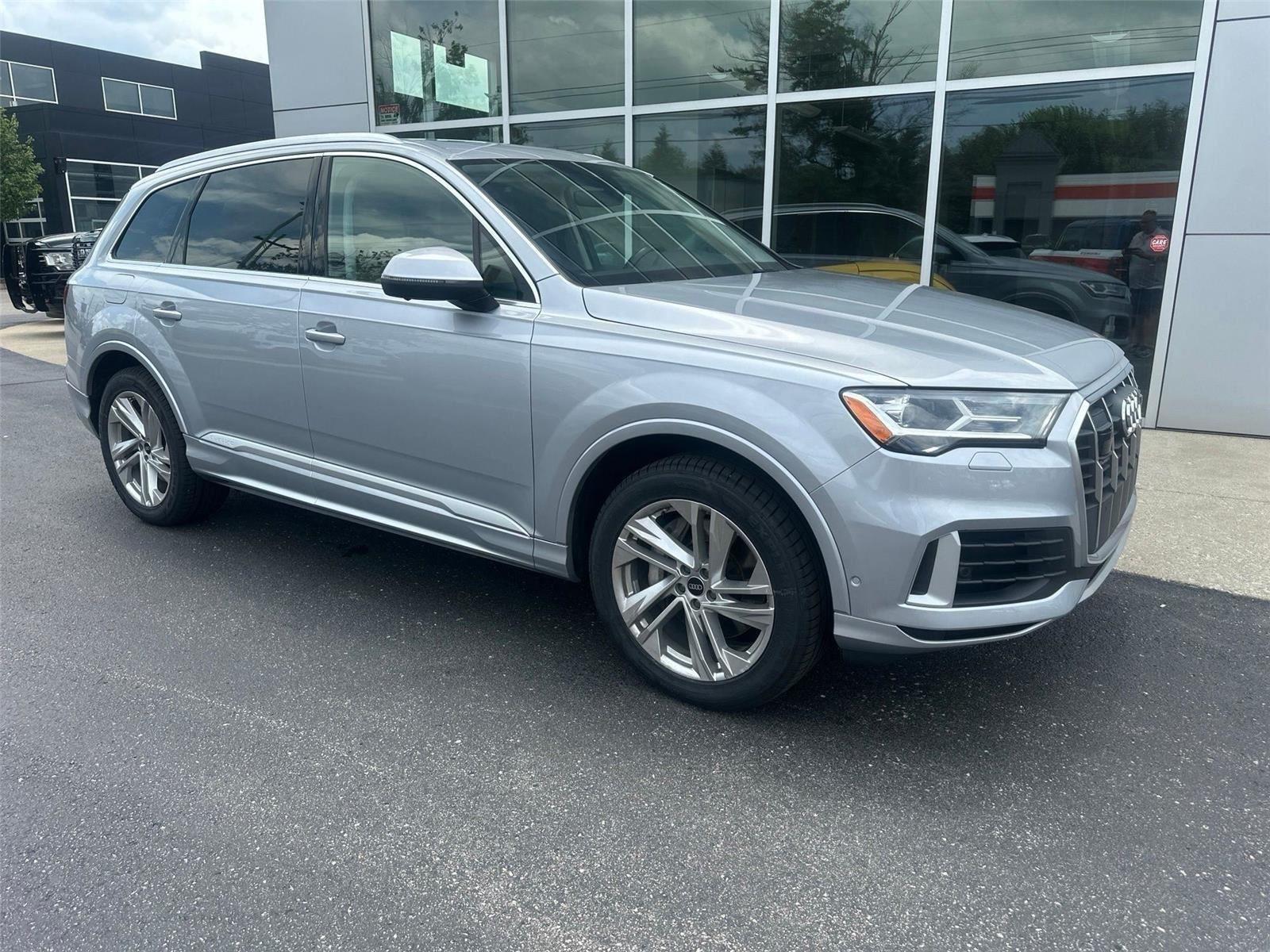 2022 AUDI Q7 quattro Premium Plus
