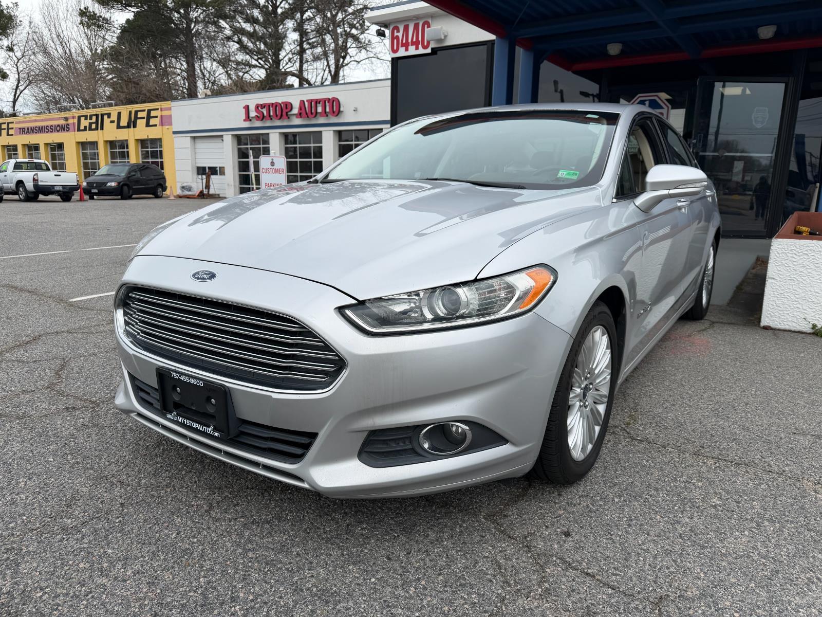2015 Ford Fusion Hybrid SE FWD