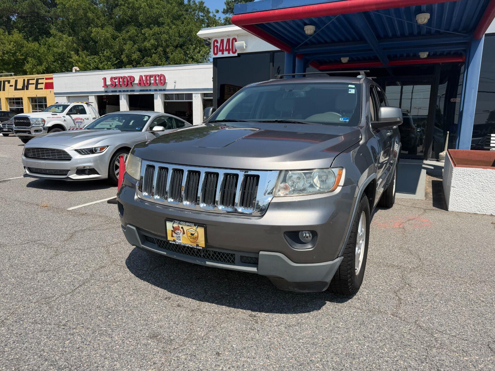 Mineral Gray Metallic 2012 Jeep Grand Cherokee SUV / Crossover 4X2 5-Speed Automatic