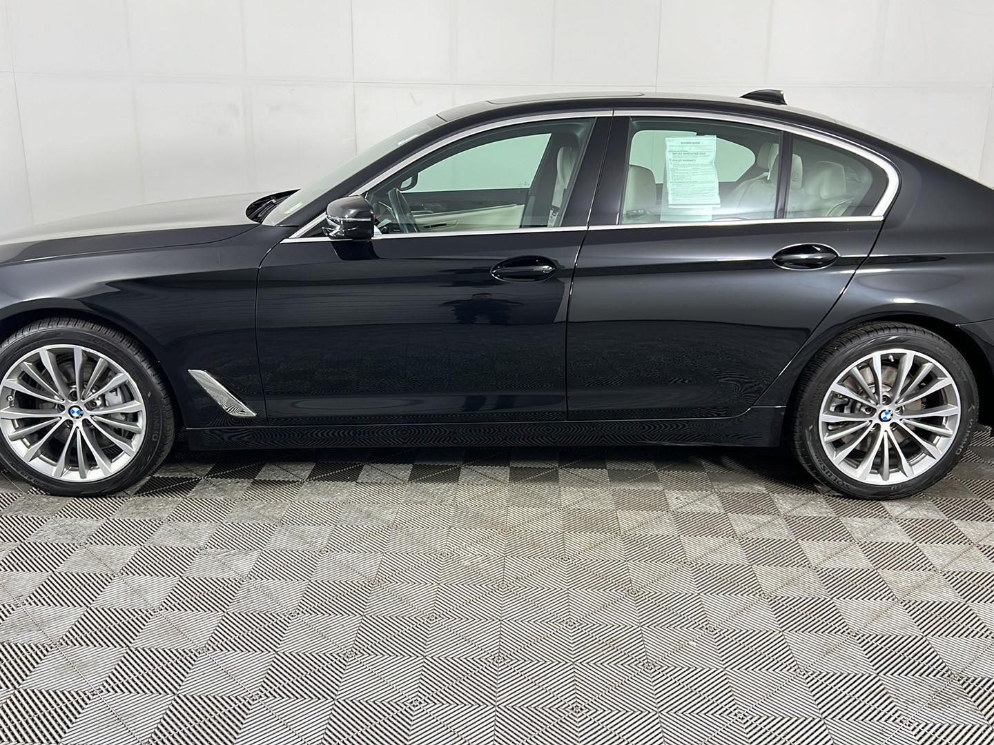 Used 2023 Black Sapphire Metallic BMW 540i xDrive image 23