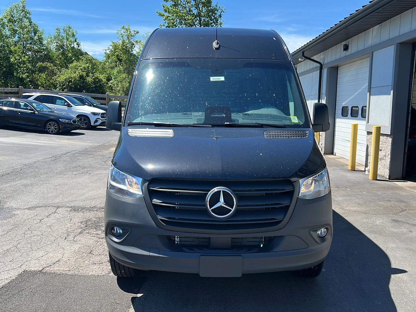 New 2026 Black Mercedes-Benz Cargo Van 170” 4cyl HO image 3